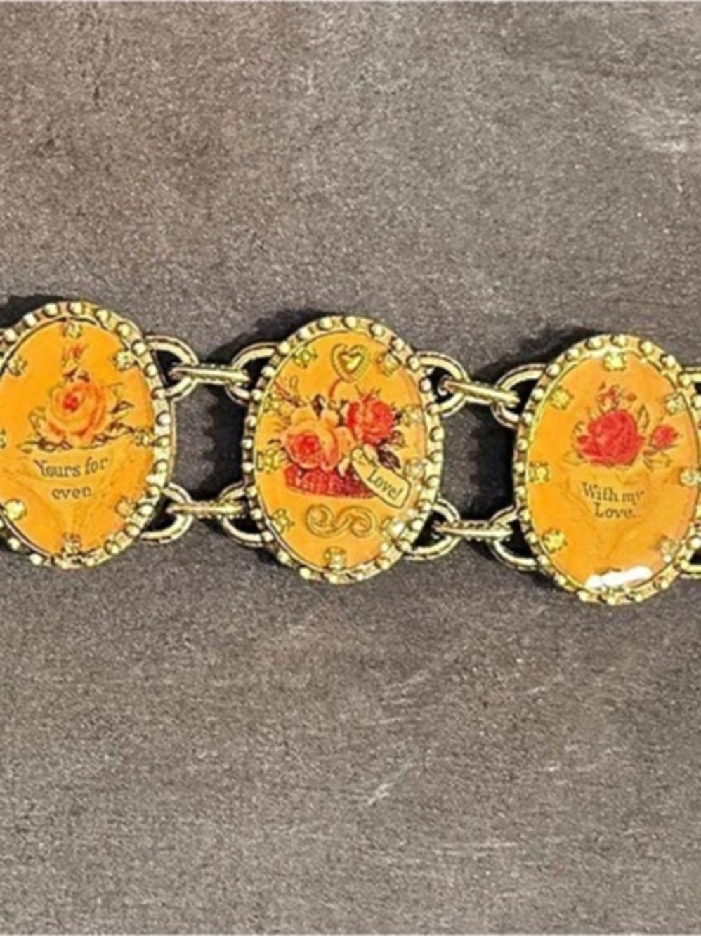 Vintage John Wind Maximal Art Gold-Toned Lovers Bracelet 💛🌹💛🌹